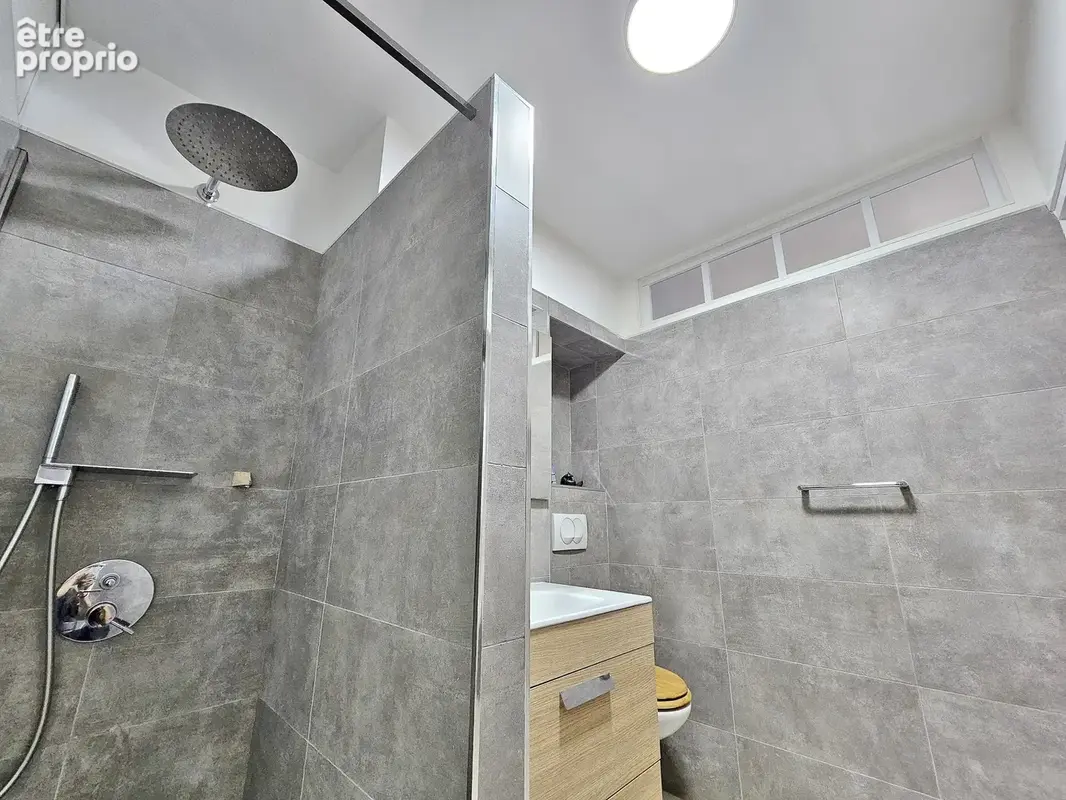 AJACCIO Centre-ville Duplex F3 récent + garage - photo 14