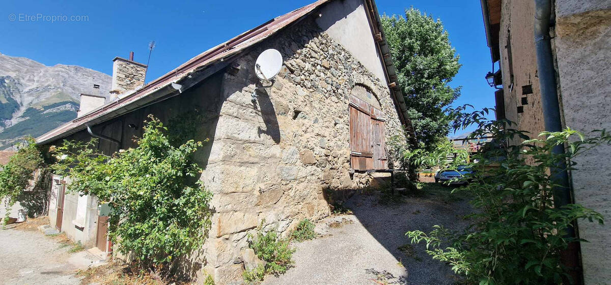 Maison à CHAUFFAYER