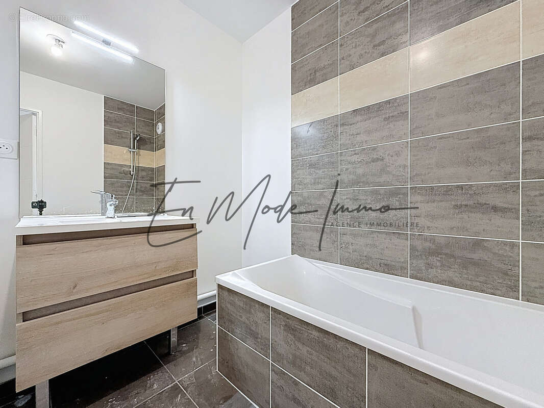 Appartement à LA ROCHE-SUR-FORON