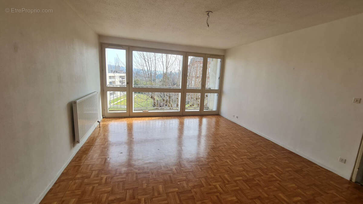 Appartement à CARMAUX