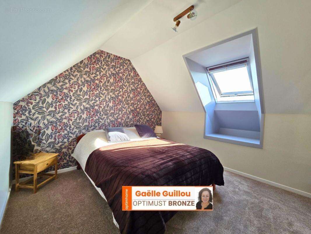 Maison en pierre de 118m² - 6 pièces  ILE DE BATZ - photo 5