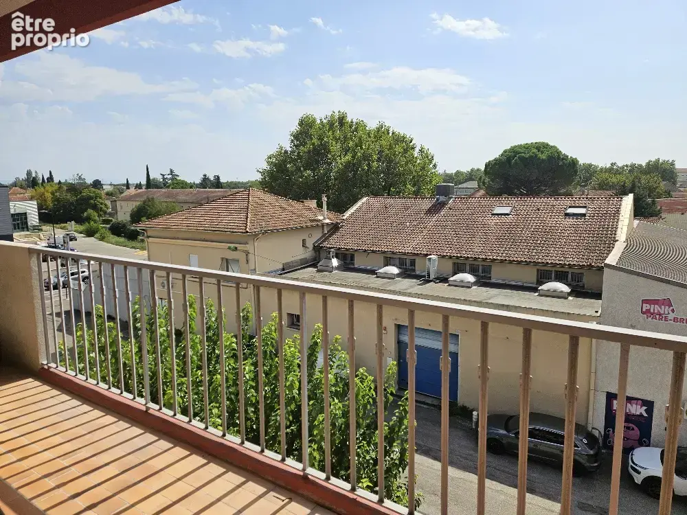 Appartement lumineux 64 m2   2 chambres   Balcon, loggia, cave et stationnement privatif - photo 8