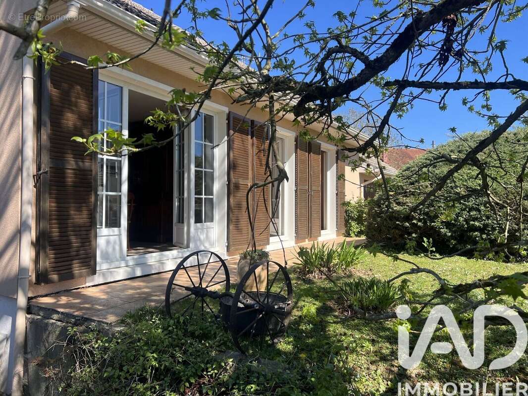 Photo 7 - Maison à SAINTRY-SUR-SEINE