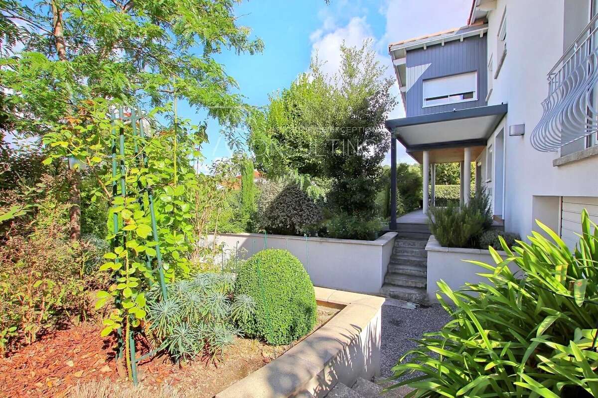 Maison à QUINT-FONSEGRIVES