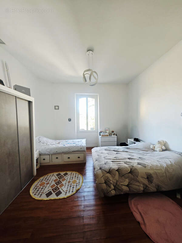 Maison de charme rénovée avec 2260 m2 de terrain sur Avensan - photo 9
