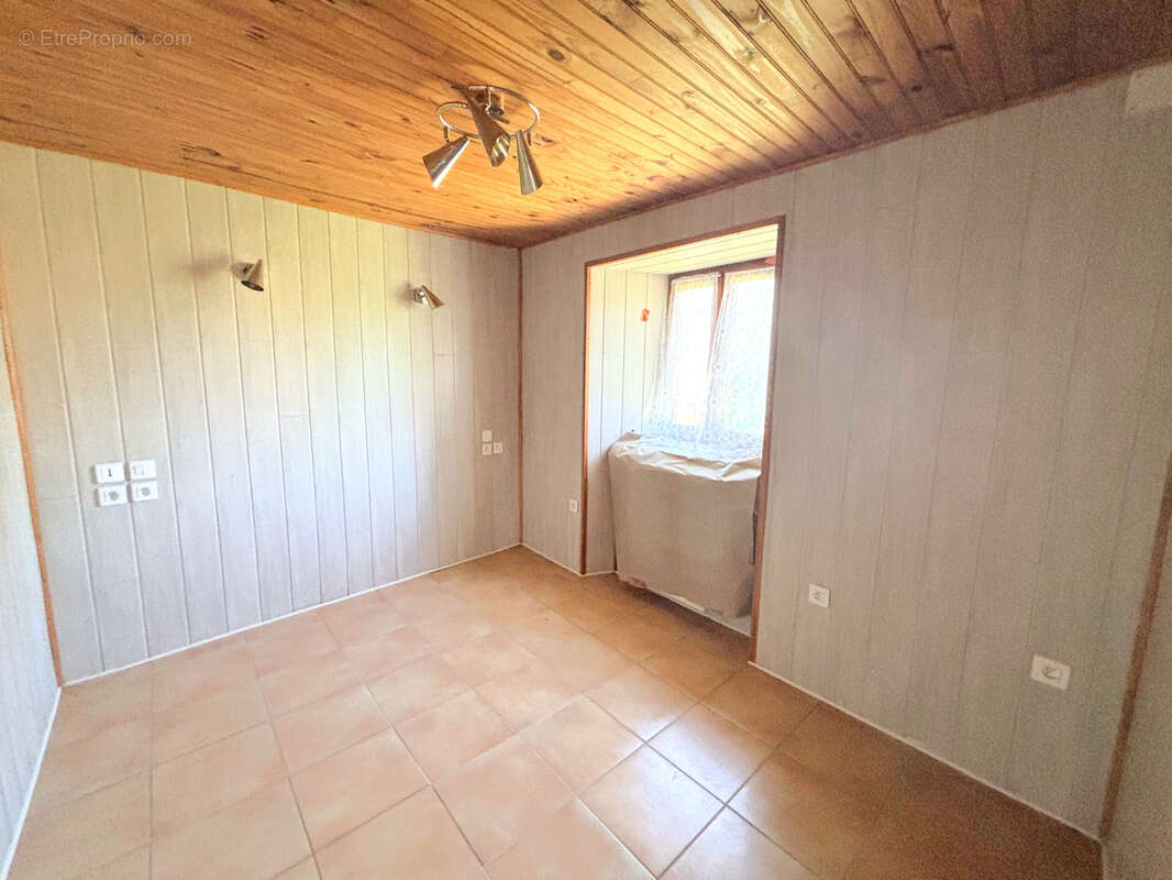 Maison à APINAC