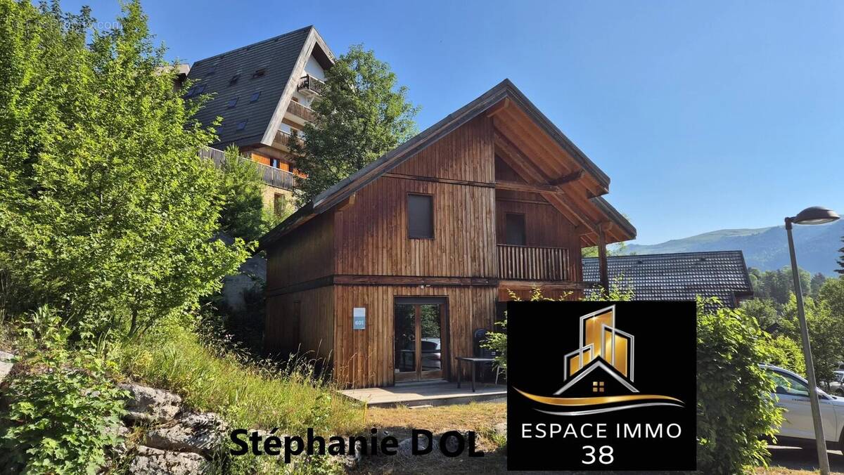 Demi chalet 63.76m² + terrasse 11.28m² - photo 1
