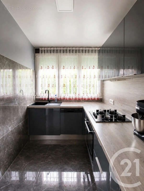 Appartement à BRON