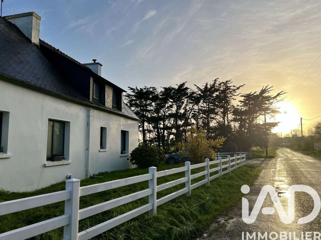 Photo 2 - Maison à POULDREUZIC