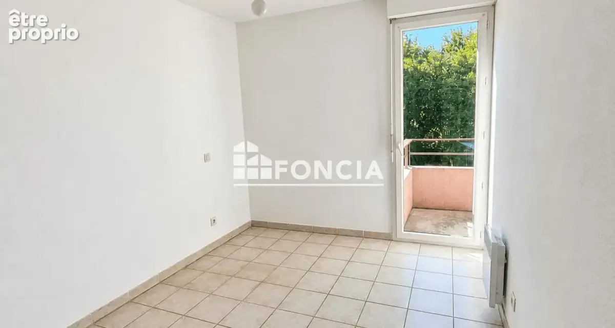 Appartement de type 2 dans une résidence fermée sécurisée avec Piscine - photo 4