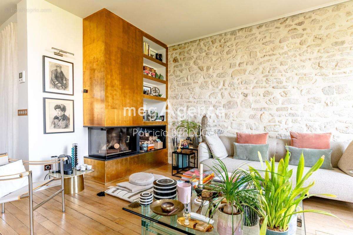 Sublime appartement 3 pieces 73m² cours marigny - photo 2