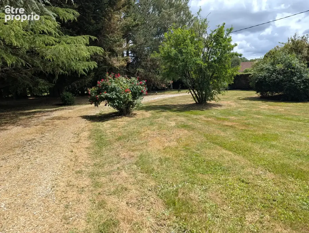 Propriété de caractère au cœur du Berry ! - photo 2