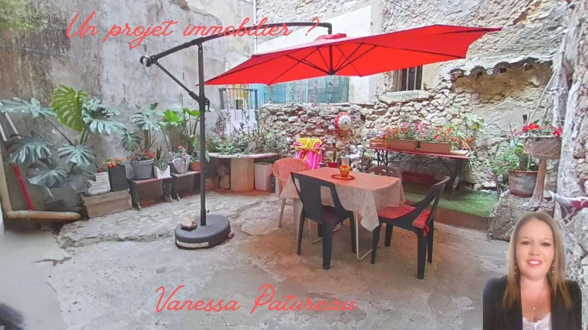 Maison à OUVEILLAN