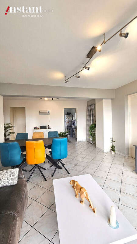 Appartement à SAINT-GENIS-LAVAL