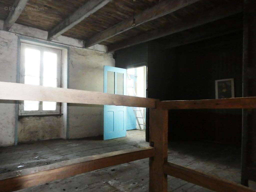 Maison à SAINT-CARADEC-TREGOMEL