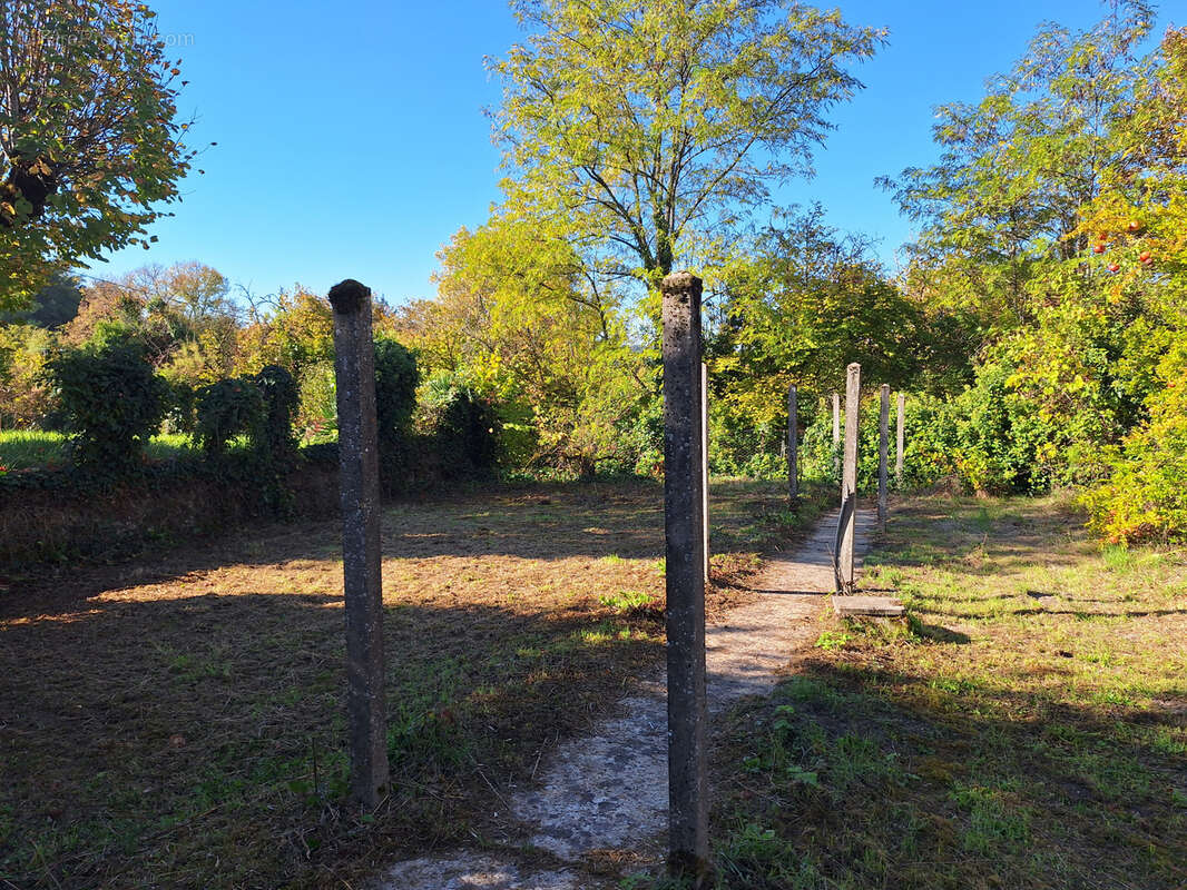 Maison à GRAND-BRASSAC