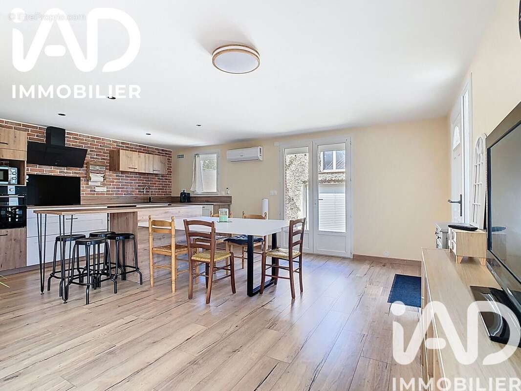 Photo 2 - Maison à CORBERE-LES-CABANES