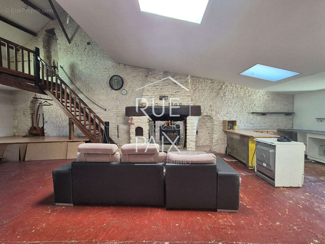 Maison à POUANT