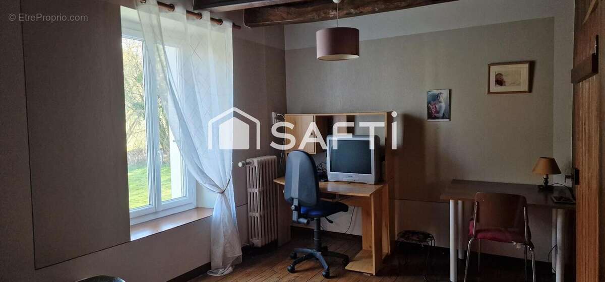 Photo 8