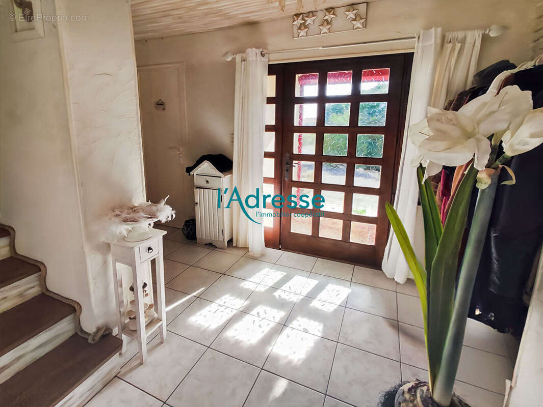 Maison à CHAUDRON-EN-MAUGES