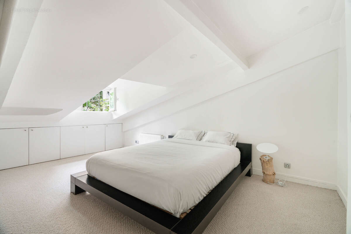 Maison à PARIS-17E
