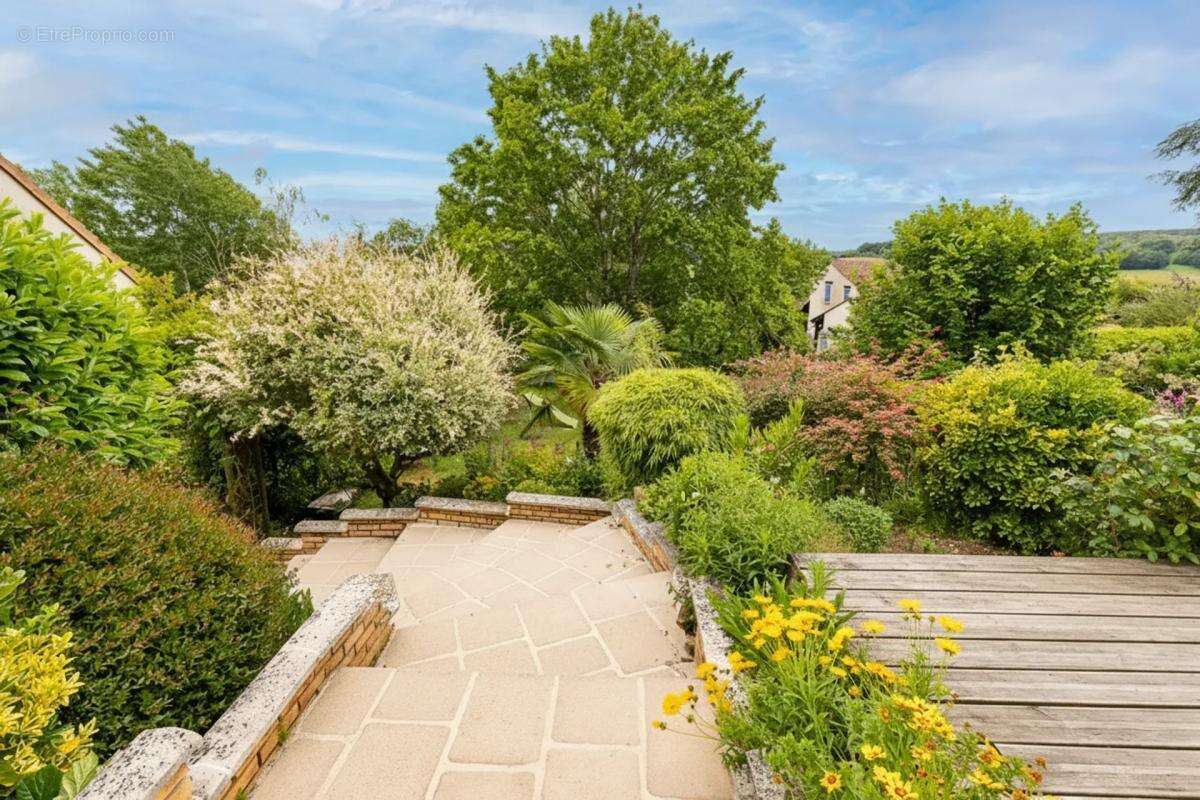 Maison de 5 pièces de 130 m² à Breux-Jouy - photo 23