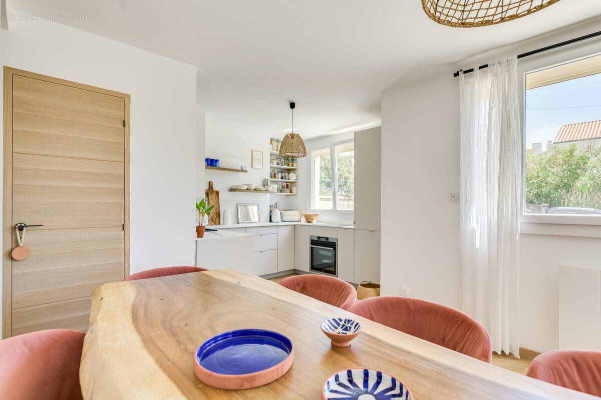 Appartement à MARSEILLE-7E