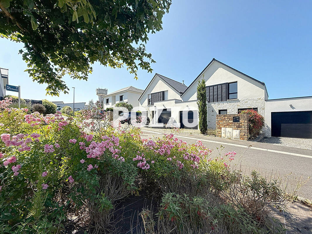 Maison à SAINT-PAIR-SUR-MER