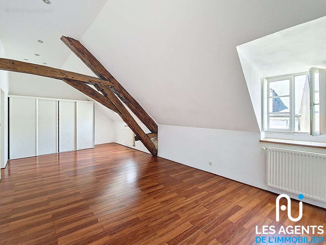 Maison à MEUNG-SUR-LOIRE