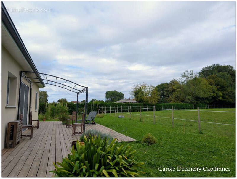Maison à GARLIN