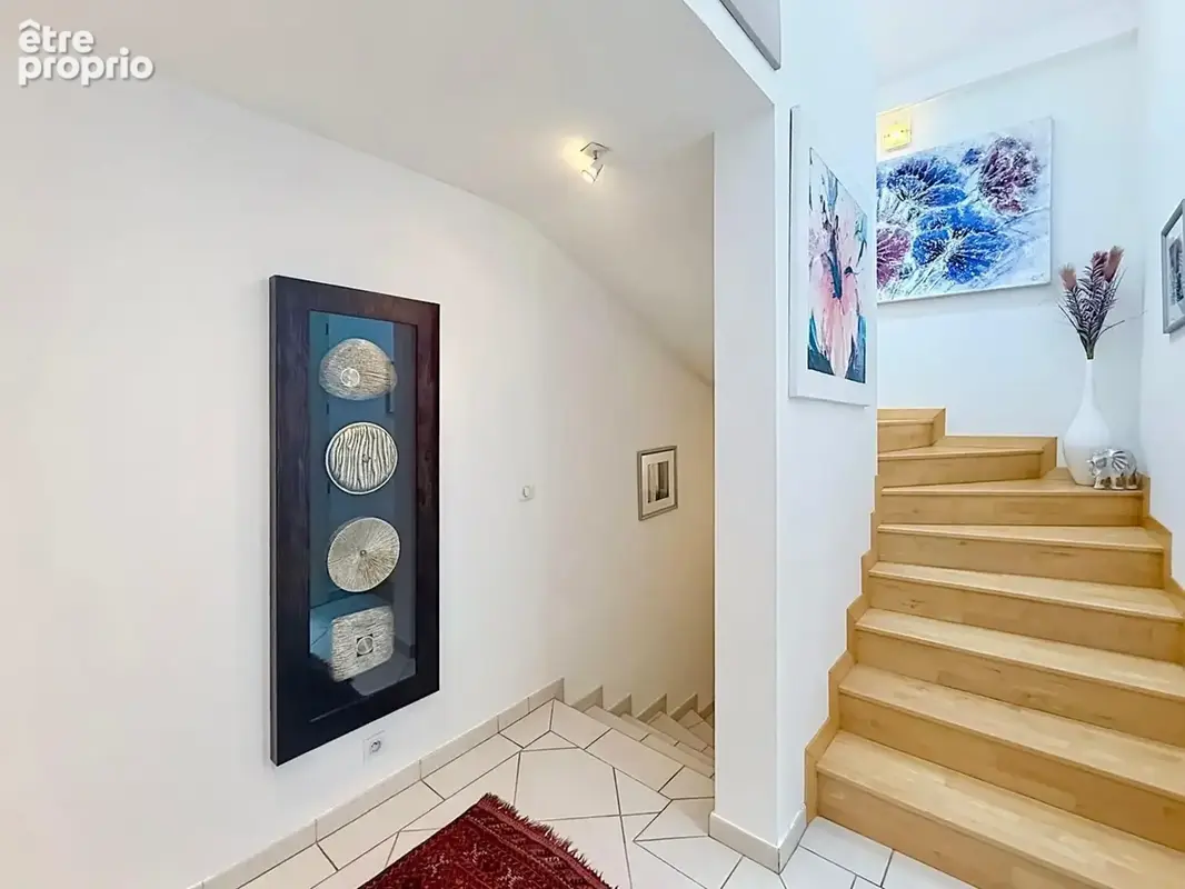 Maison familiale T5 de 190 m² avec jardin arboré, vue Salève & Jura COLLONGES SOUS SALEVE (74) - photo 21