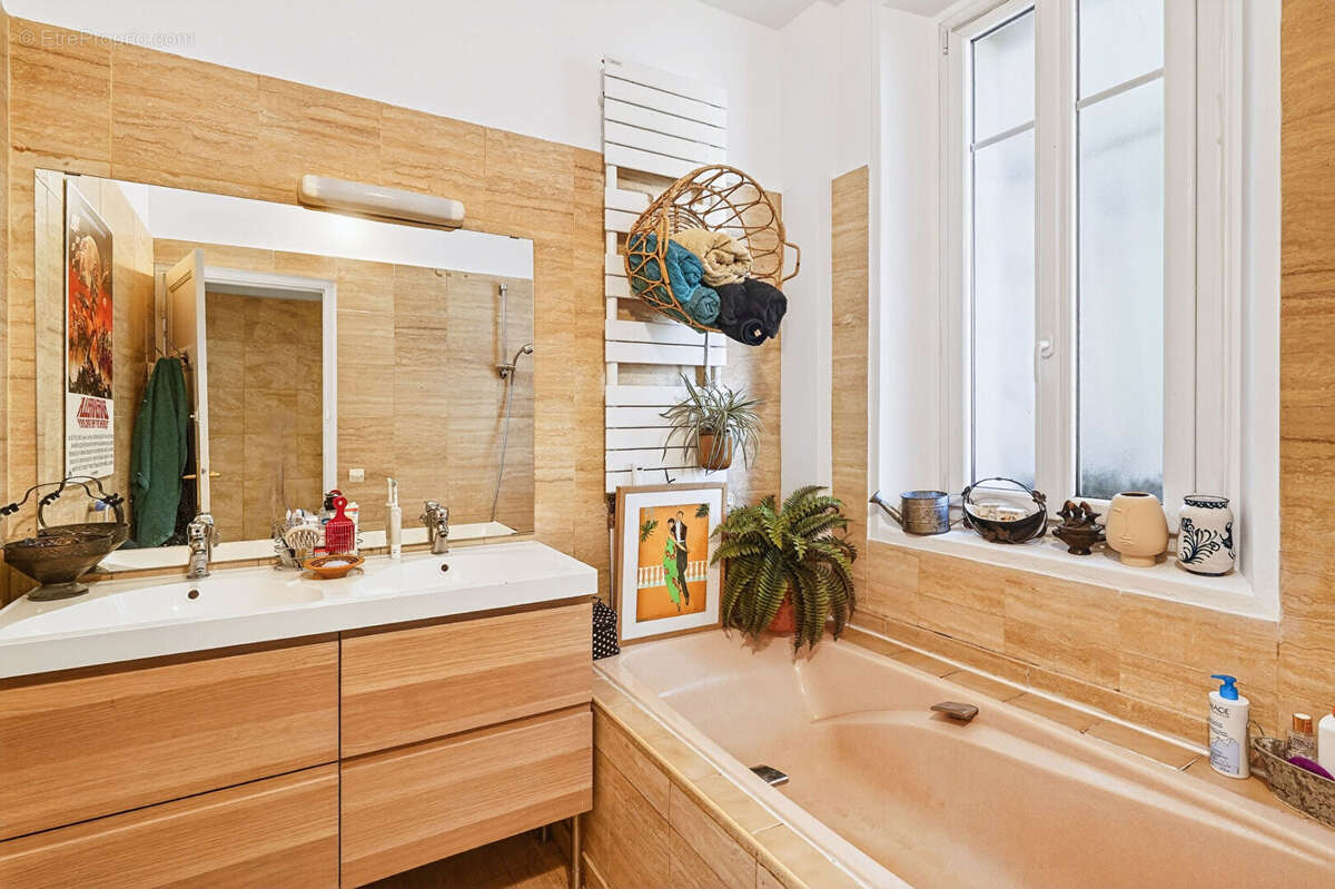 Appartement à BOIS-COLOMBES