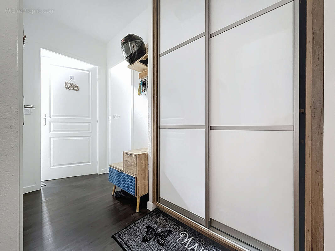 Appartement à SAINT-GENIS-POUILLY