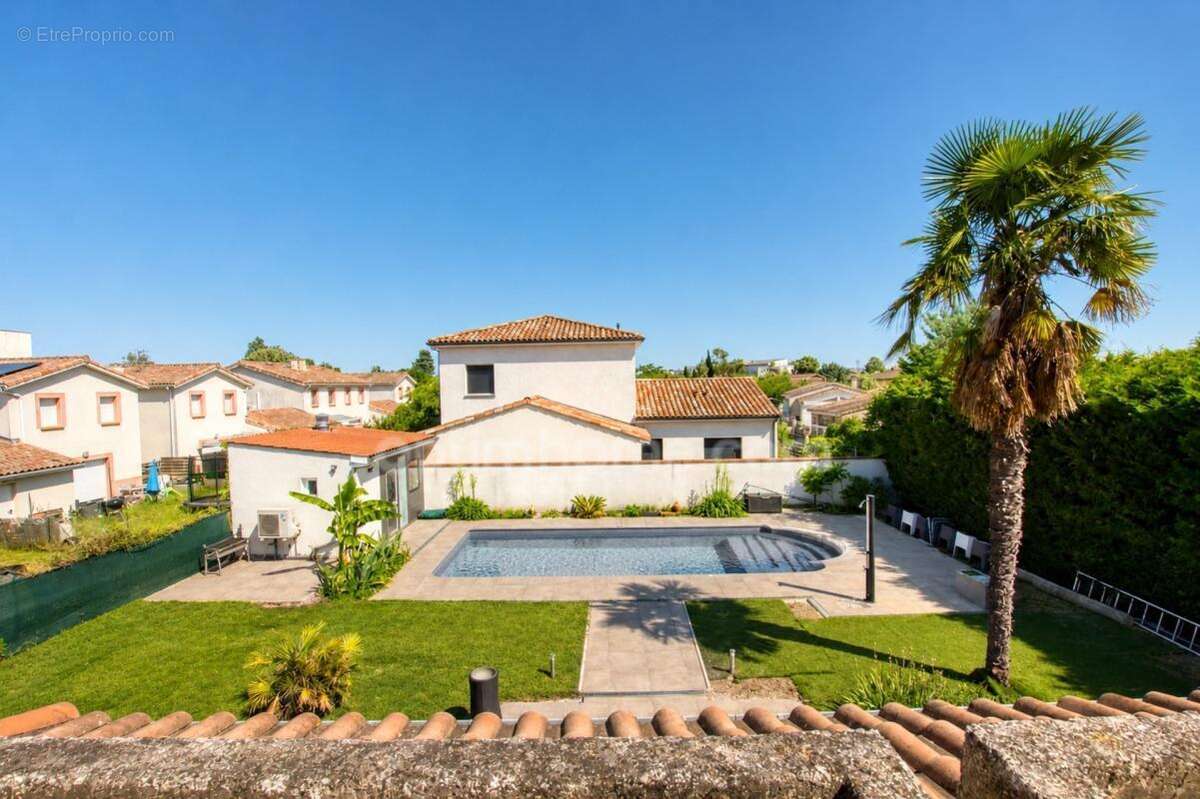 Launaguet – superbe maison familiale de 170 m² avec piscine sur terrain de 1 357 m² - photo 2