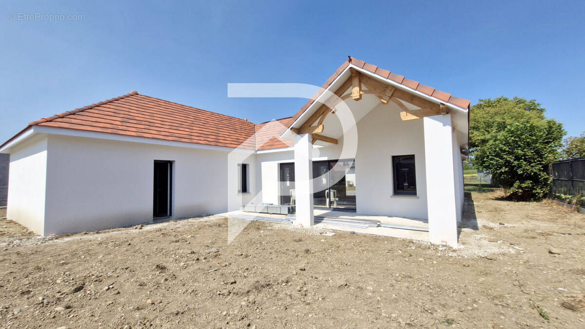 Photo Maison à Orthez au prix de 299 900€