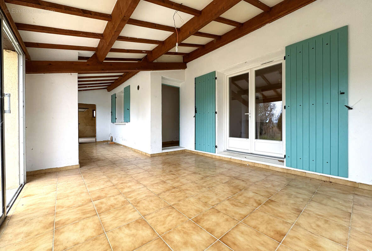 Maison à VERS-PONT-DU-GARD