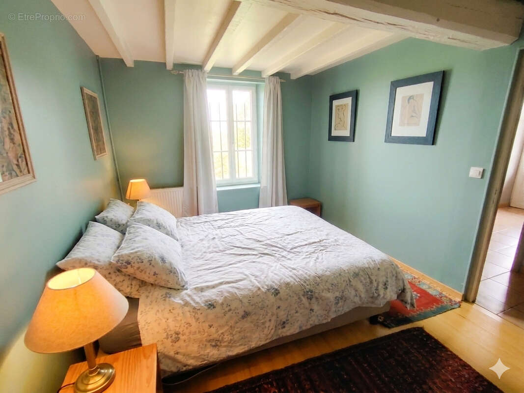 Maison à CHAUMOT