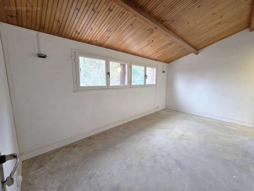 Maison à SAVIGNY-SUR-ORGE