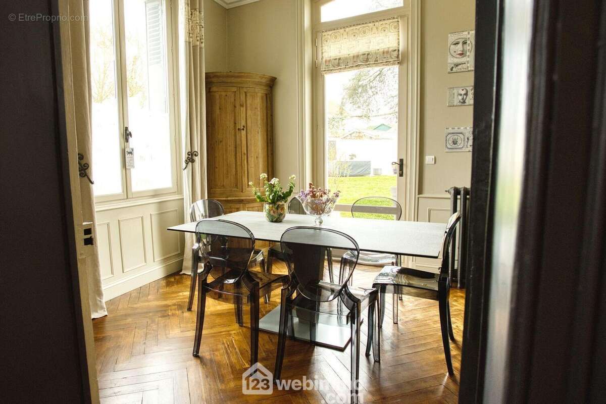 Maison à LA ROCHELLE