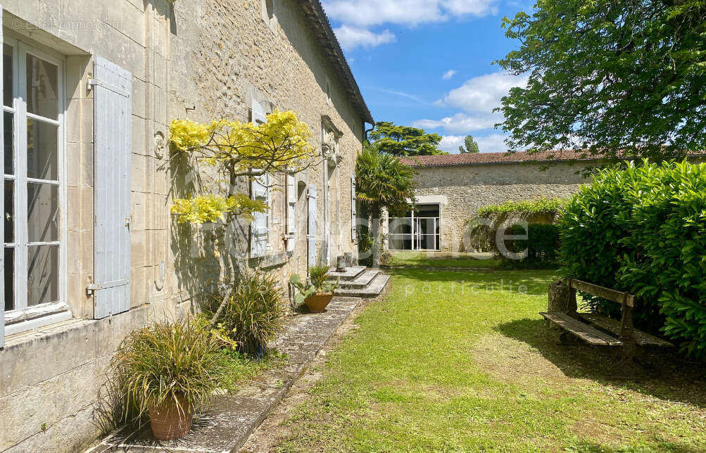 Maison à SAINT-ANDRE-DE-LIDON