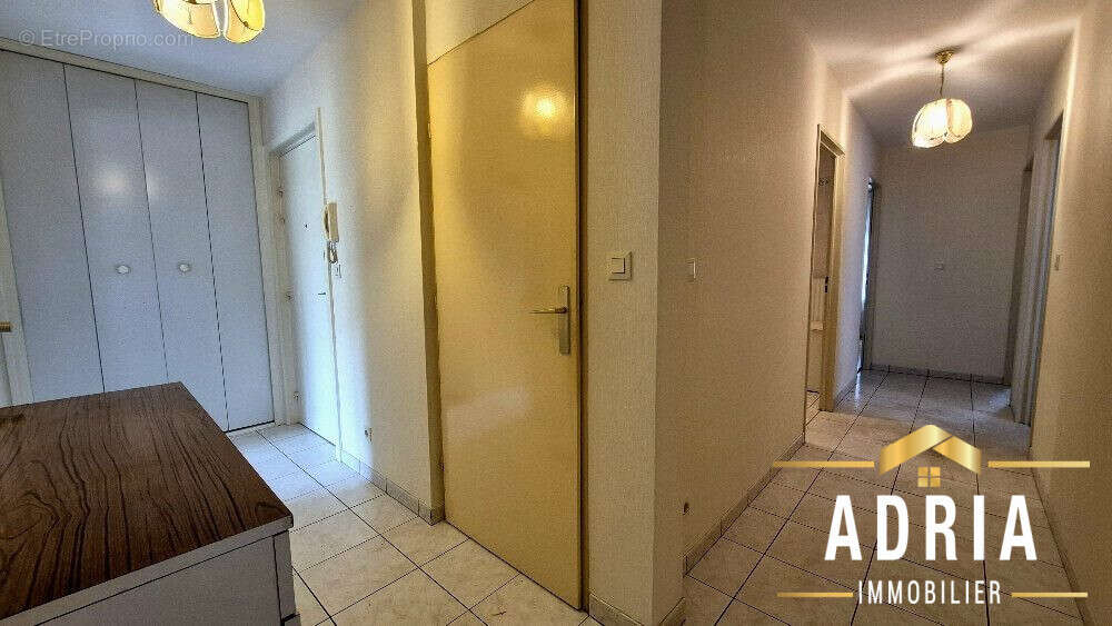 Appartement à AMNEVILLE