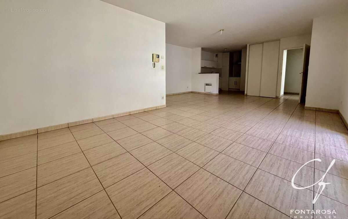 Appartement à SAINT-RAPHAEL