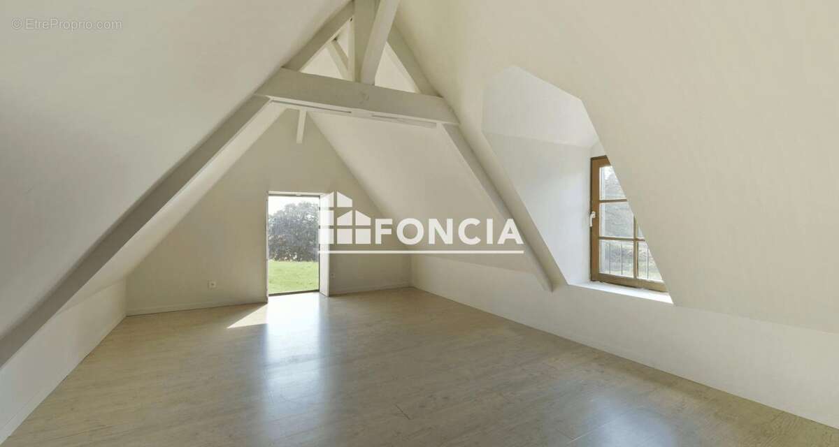 Maison à SAINT-MARCEAU