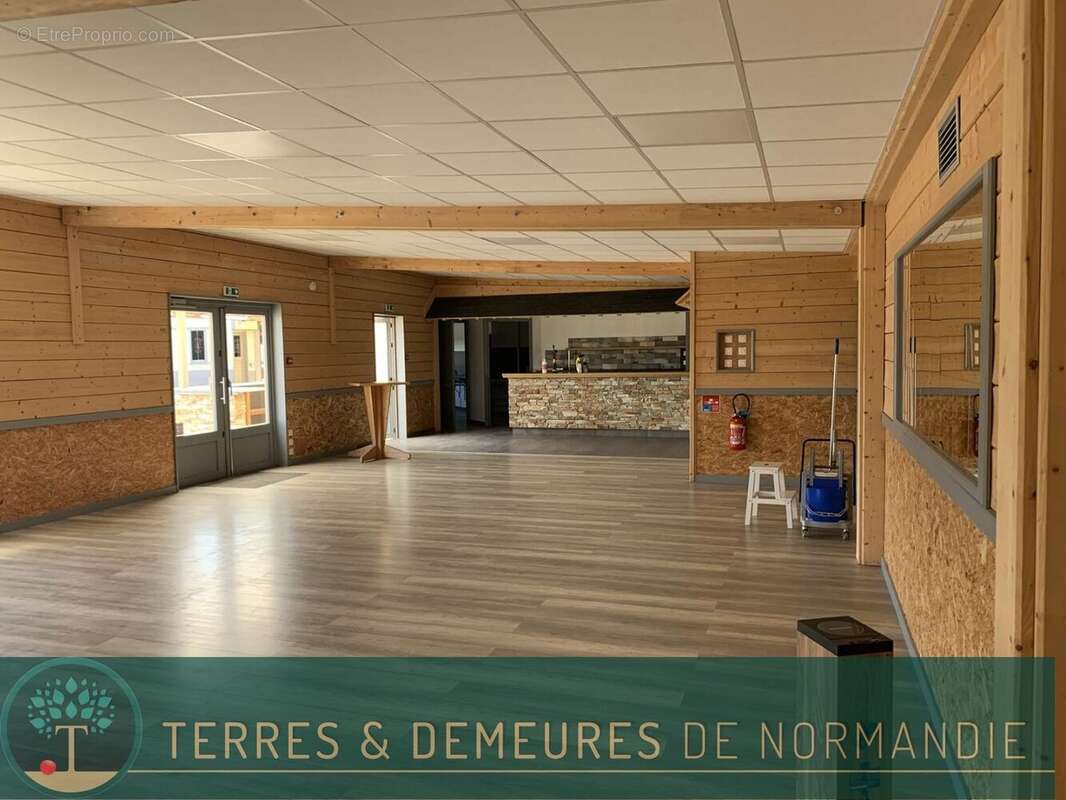 A VENDRE en NORMANDIE région de VIMOUTIERS (61120) un ensemble de bâtiments pour l'accueil d'événements : mariages, anniversaire - photo 16