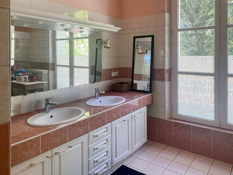 Maison à CHATELLERAULT