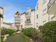 Appartement à SARTROUVILLE