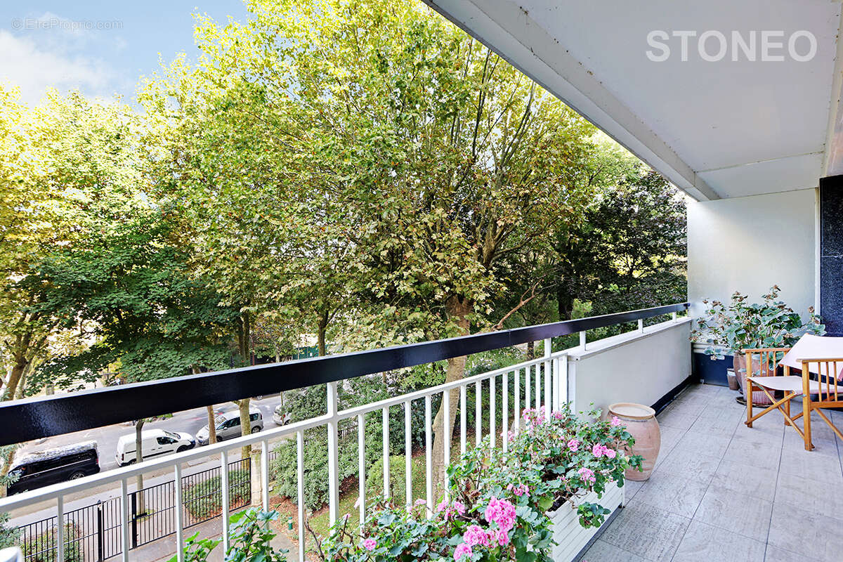 Appartement à NEUILLY-SUR-SEINE