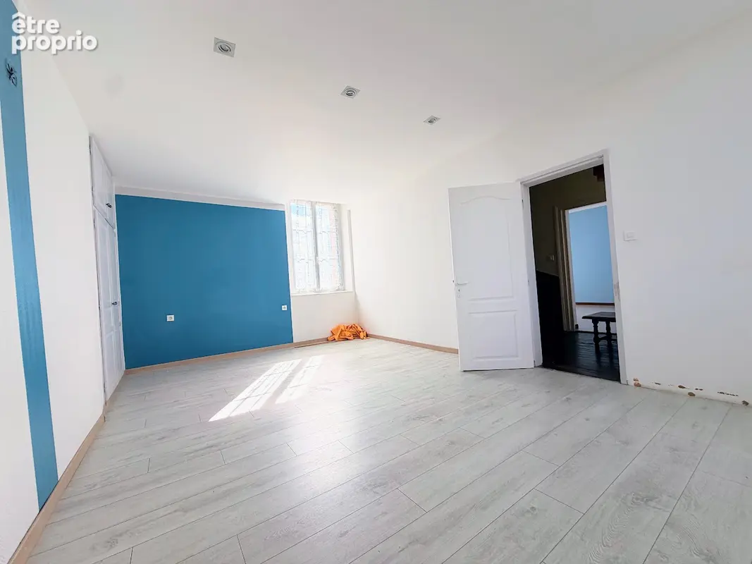 Maison PROCHE La Feuillie 10 pièce(s) 300 m2 - photo 9