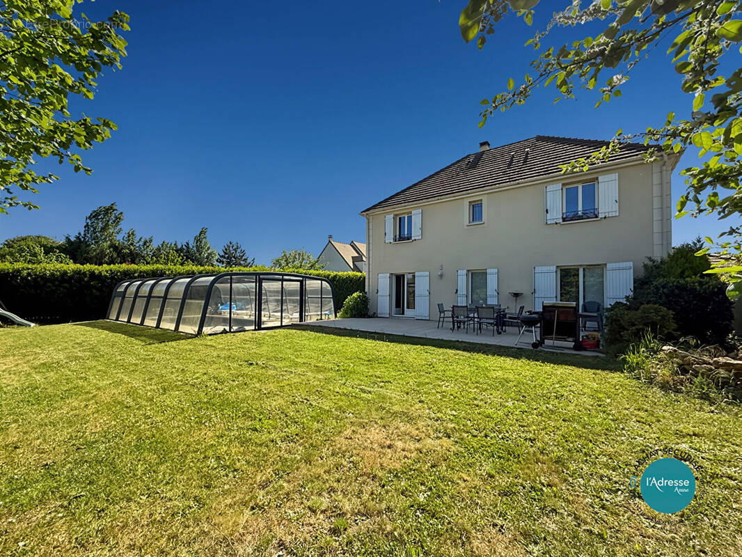 Maison à SAINT-FARGEAU-PONTHIERRY