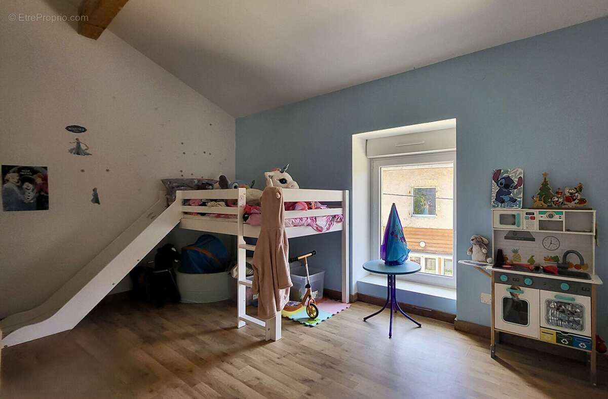 Maison à CRESSIA